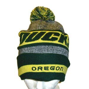 Oregon Ducks University Beanie Pom Cuffed Winter Hat cap New Top of the World